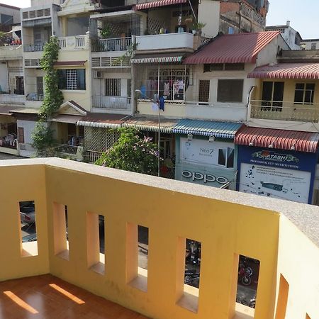 Jun Jun Guesthouse Phnom Penh Luaran gambar