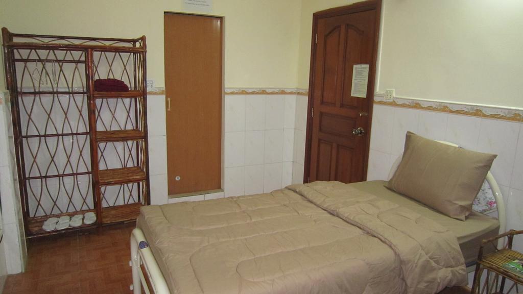 Jun Jun Guesthouse Phnom Penh Luaran gambar